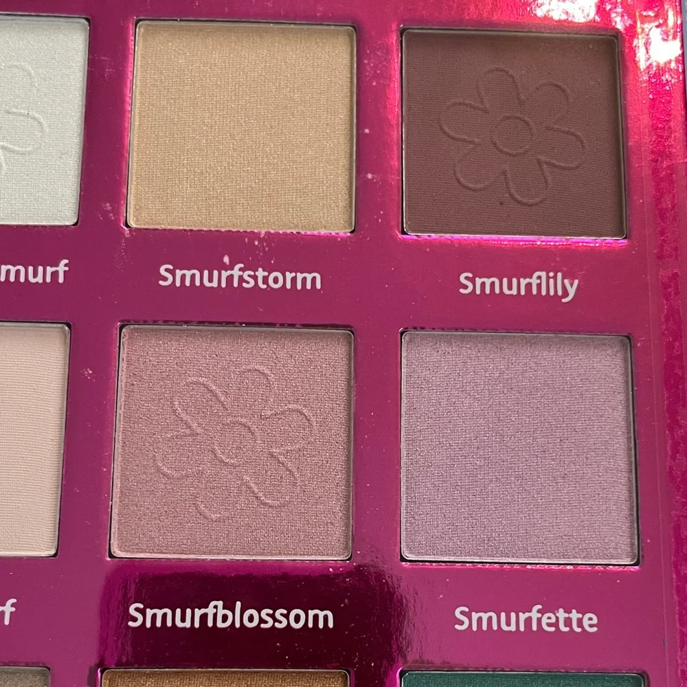 Last chance B4 donating. NEW! Smurfs Smurfette Eyeshadow Palette with Mirror - Picture 7 of 12